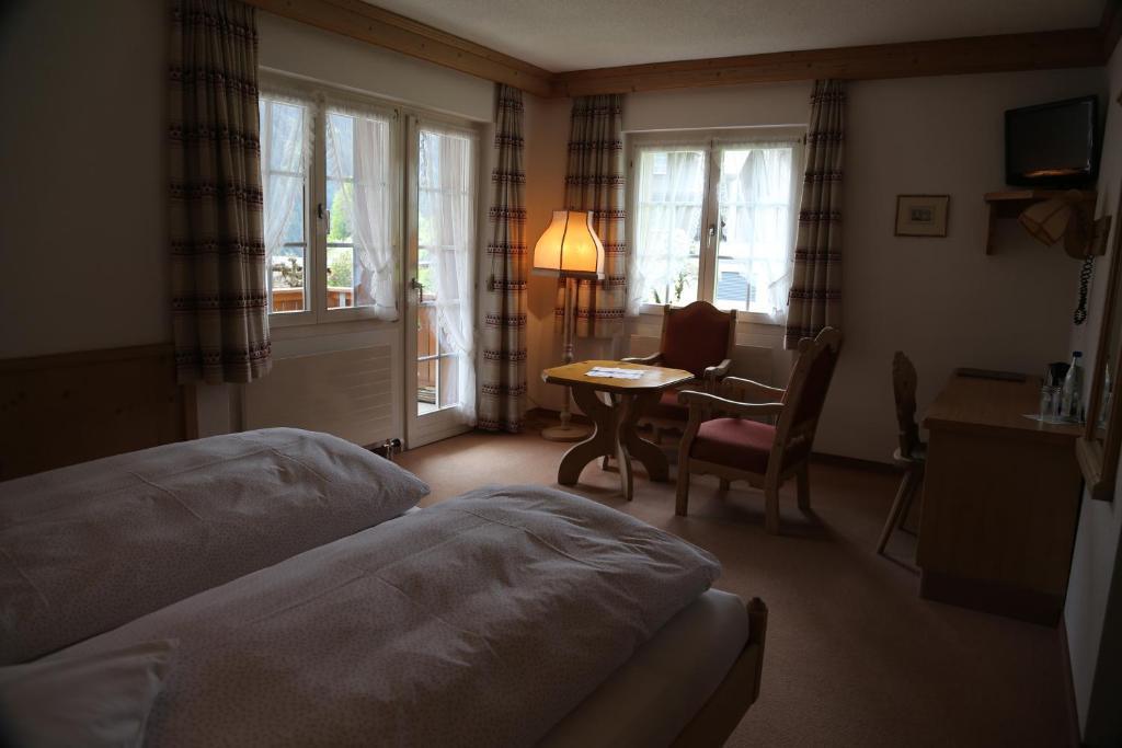 Hotel Alte Post Γκρίντελβαλντ Δωμάτιο φωτογραφία