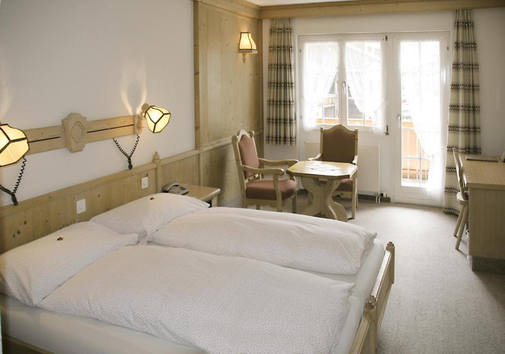 Hotel Alte Post Γκρίντελβαλντ Εξωτερικό φωτογραφία
